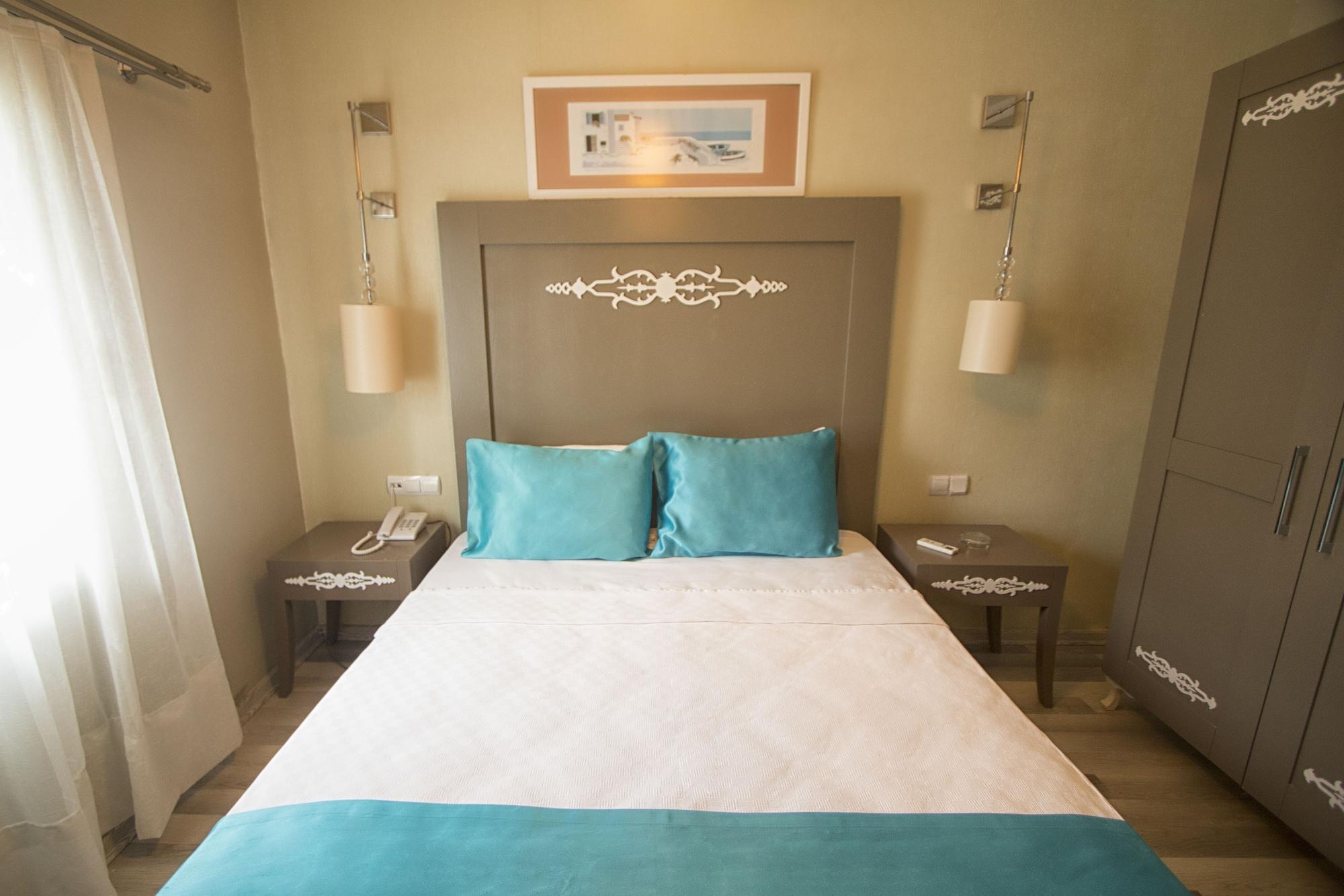 Sky Nova Hotel & Suites Bodrum Bagian luar foto