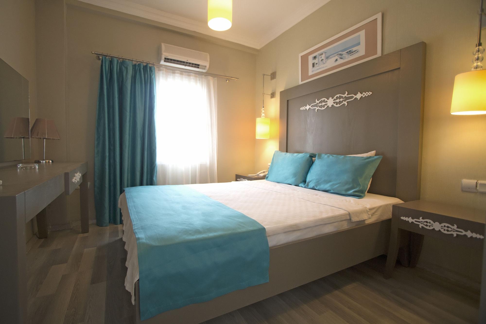 Sky Nova Hotel & Suites Bodrum Bagian luar foto