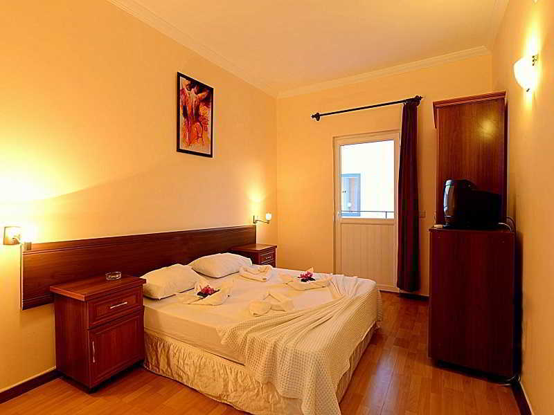 Sky Nova Hotel & Suites Bodrum Bagian luar foto