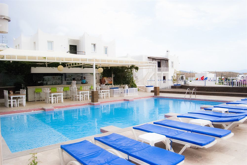 Sky Nova Hotel & Suites Bodrum Bagian luar foto