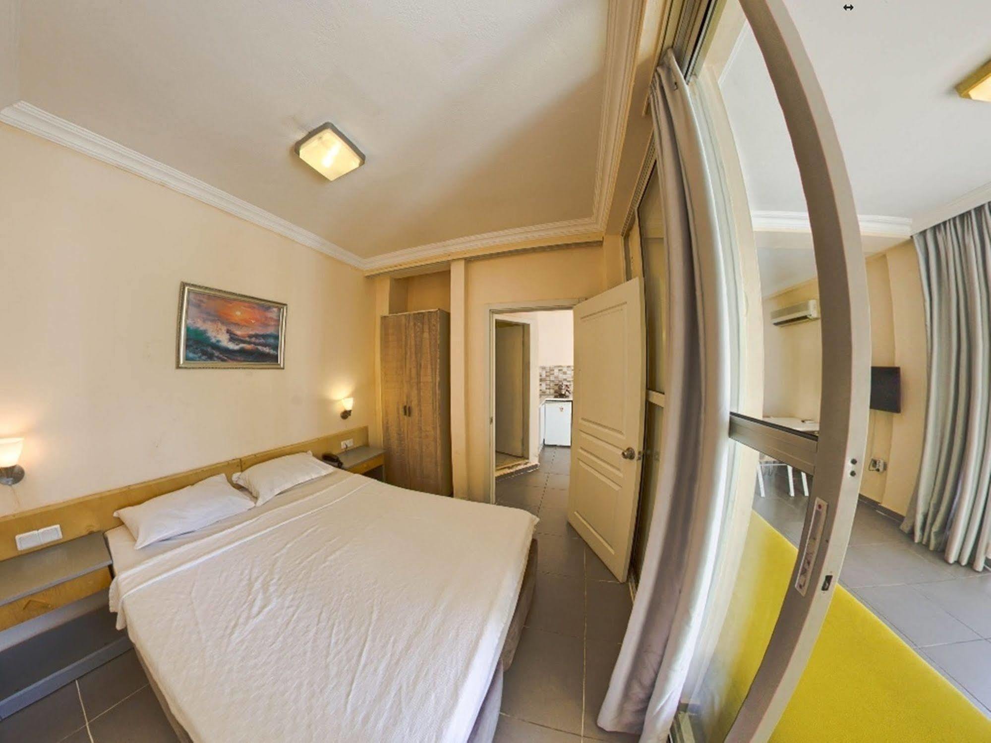 Sky Nova Hotel & Suites Bodrum Bagian luar foto