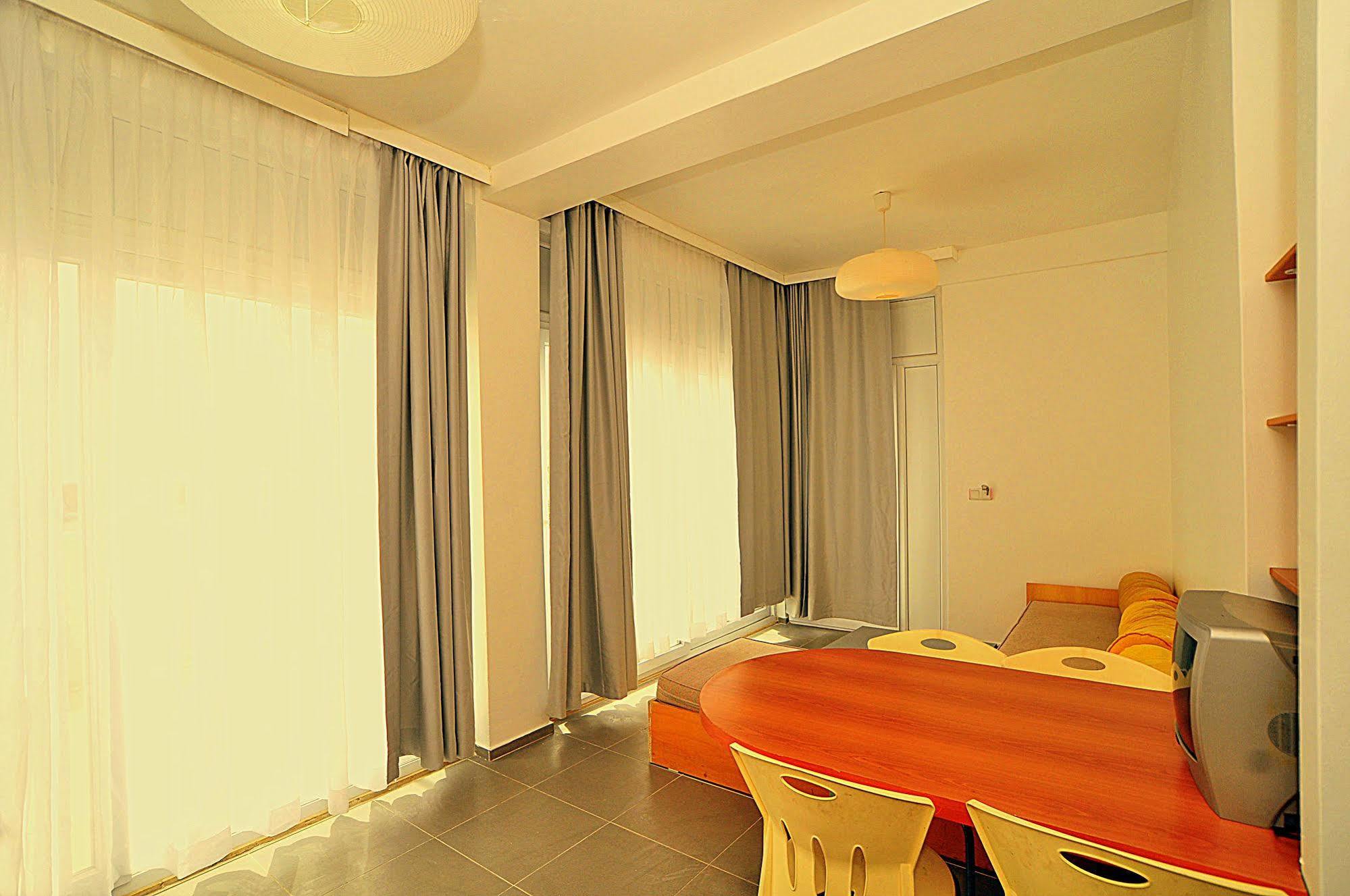 Sky Nova Hotel & Suites Bodrum Bagian luar foto