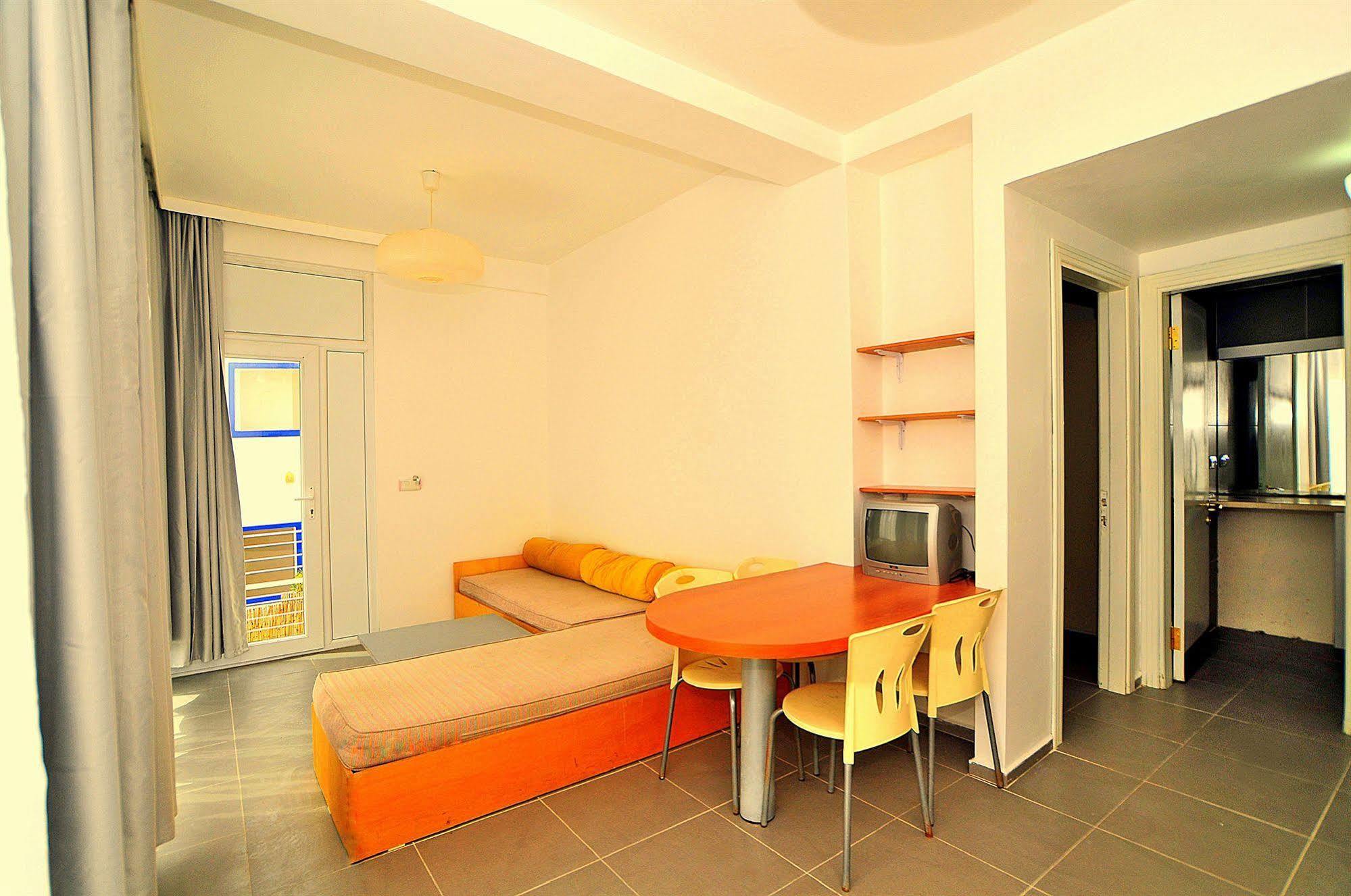 Sky Nova Hotel & Suites Bodrum Bagian luar foto